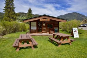 An exterior view of a iconic Montana cabin rental.